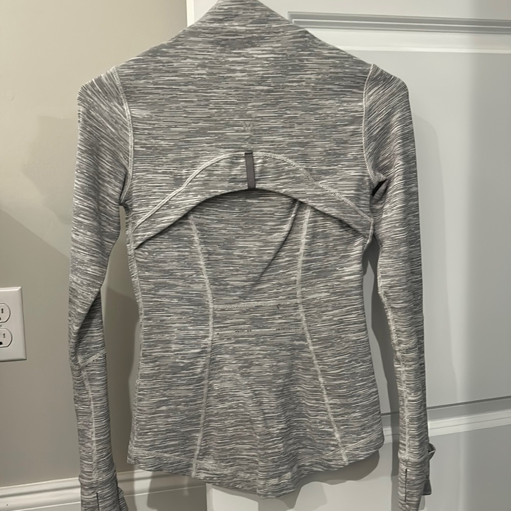Grey lululemon jacket women’s size 2
